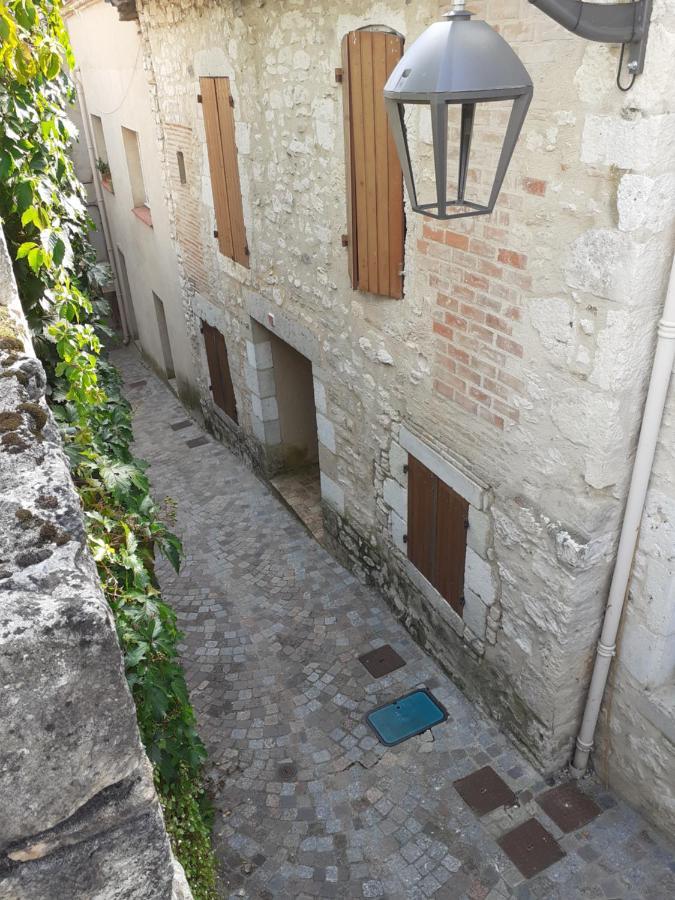 Petit Gite Des Augustins Monflanquin Esterno foto